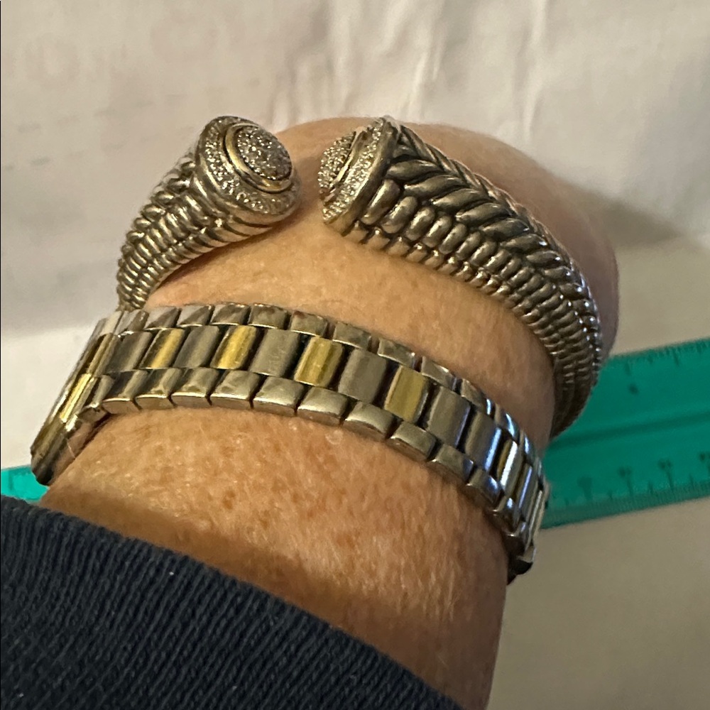 Town and country rare sterling silver, 14kt gold and diamond cuff bracelet. - Picture 10 of 10
